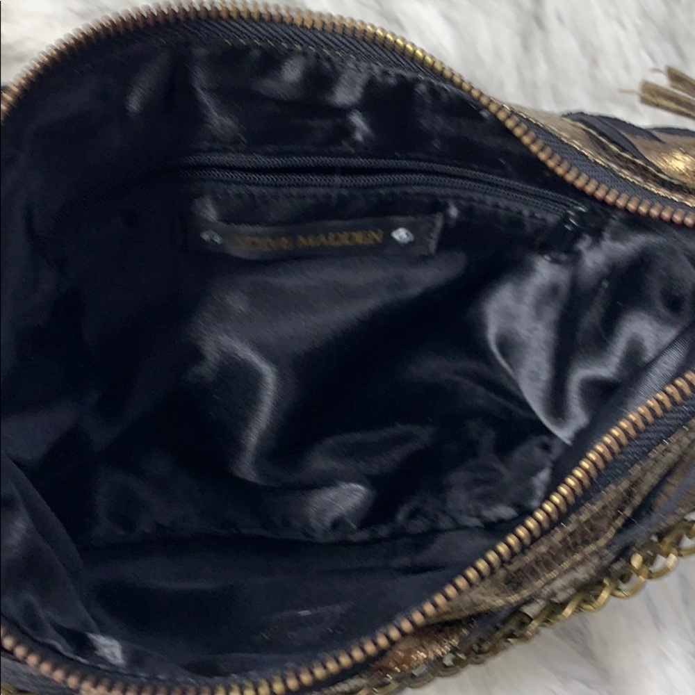 Metallic Steve Madden Arm Purse - Picture 8 of 8